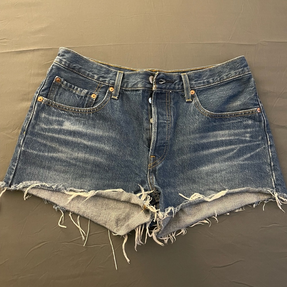 Levi’s 501 Short - Size 30